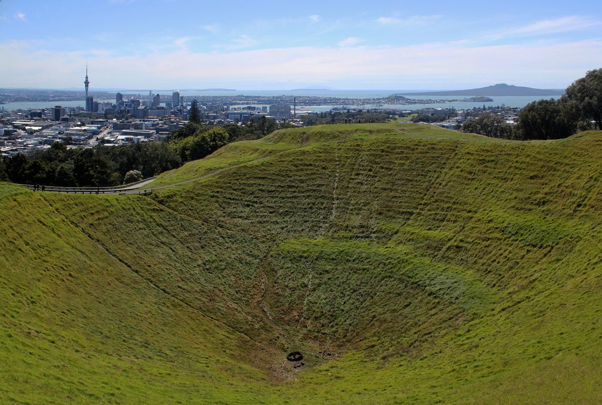 伊甸山｜Mount Eden (Maungawhau)